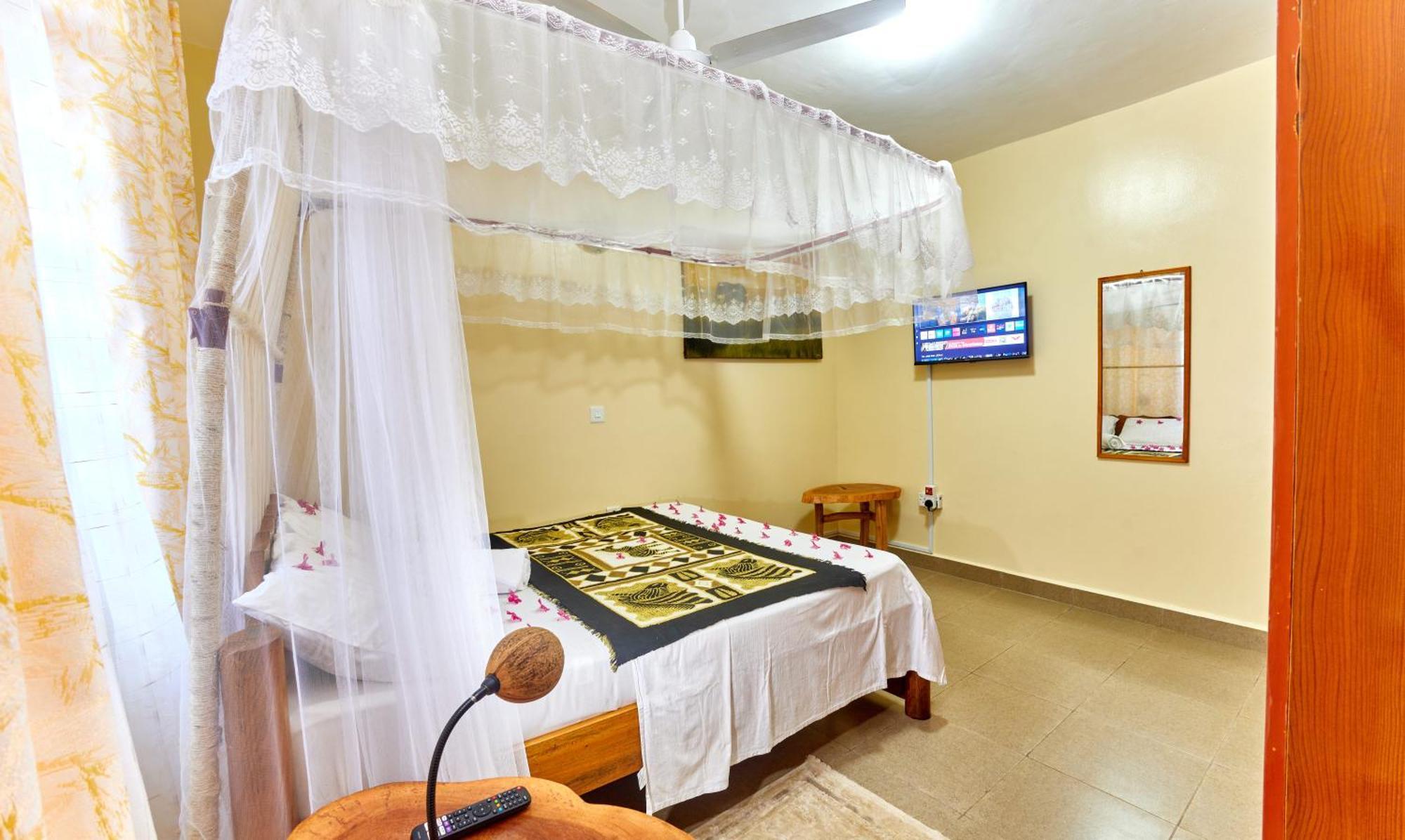 Diani Beach Gold Apartments Exterior photo