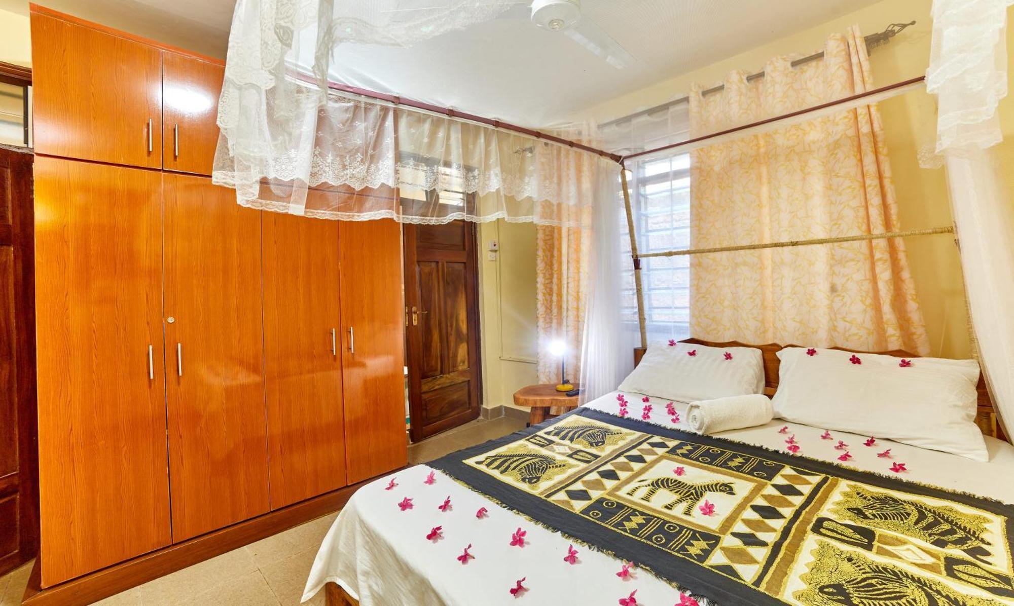 Diani Beach Gold Apartments Exterior photo