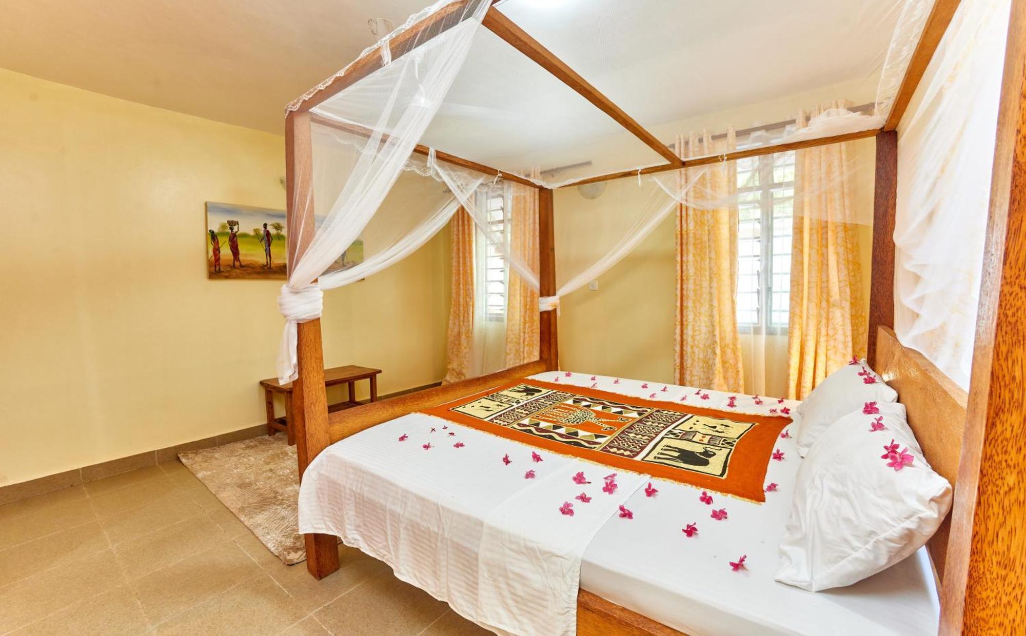 Diani Beach Gold Apartments Exterior photo