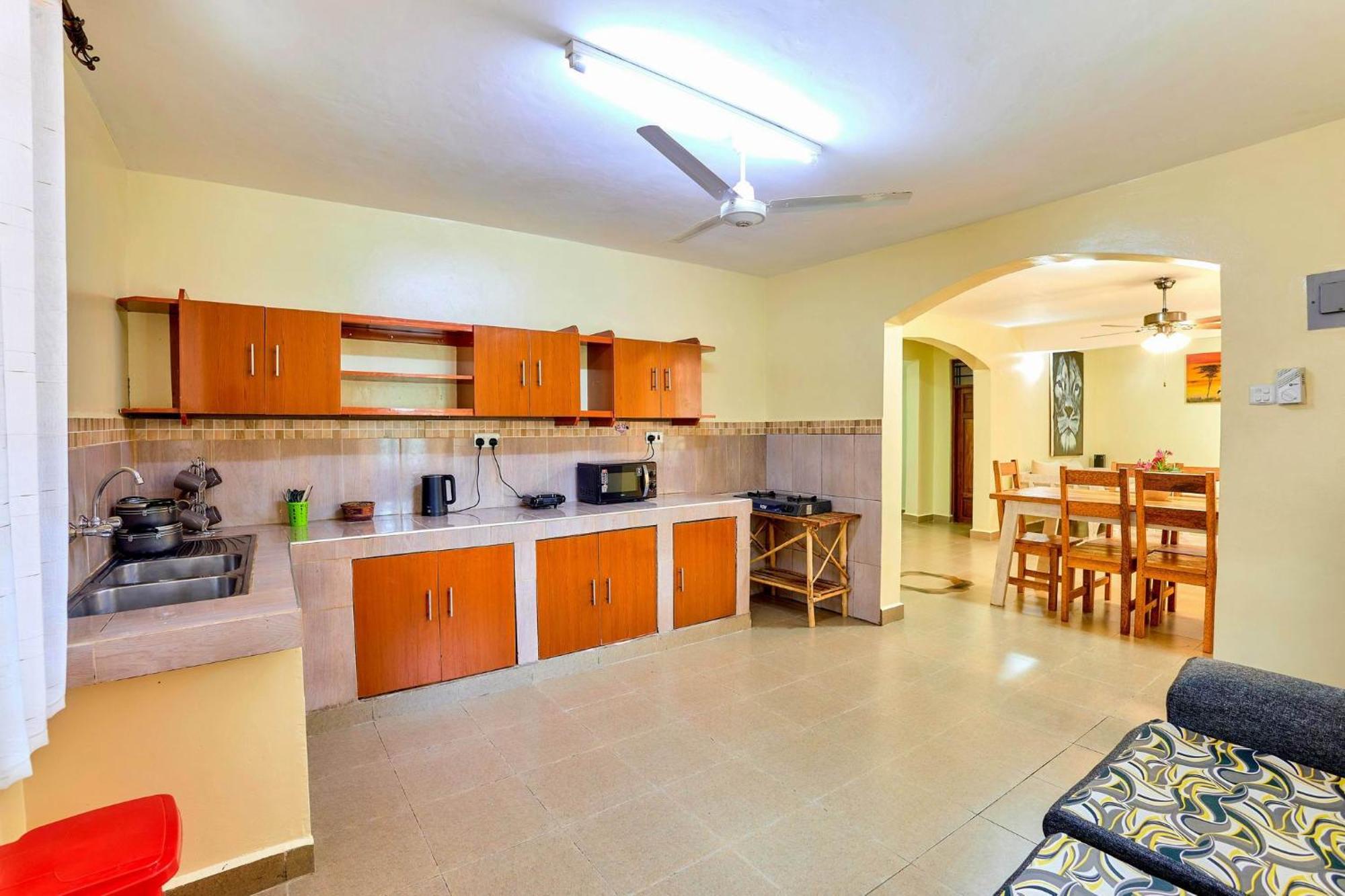 Diani Beach Gold Apartments Exterior photo
